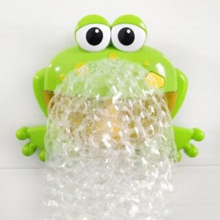 Grenouille verte en plastique qui s'accroche à la paroi de la baignoire et crache des bulles et de la mousse pour amuser bébé
