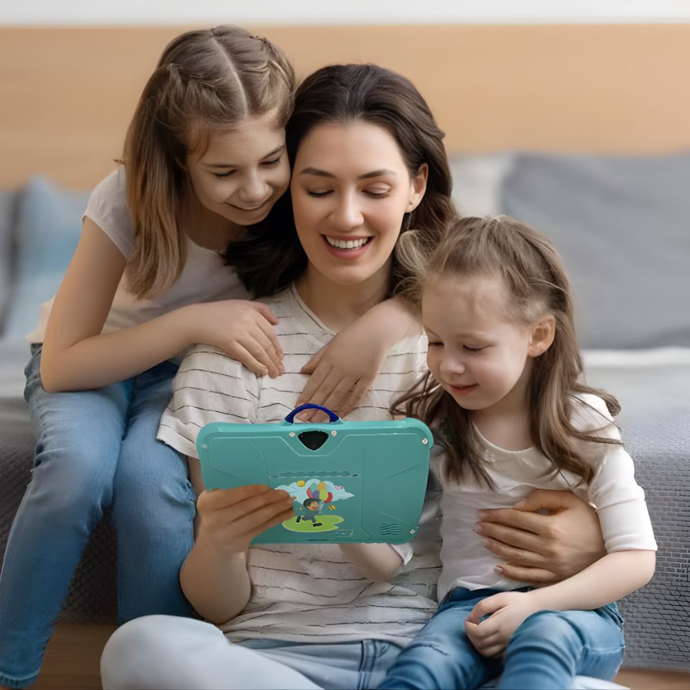 IMG_03_2026_Ordinateur_portable_wifi_enfant_doté_logiciel_jeux_éducatifs4